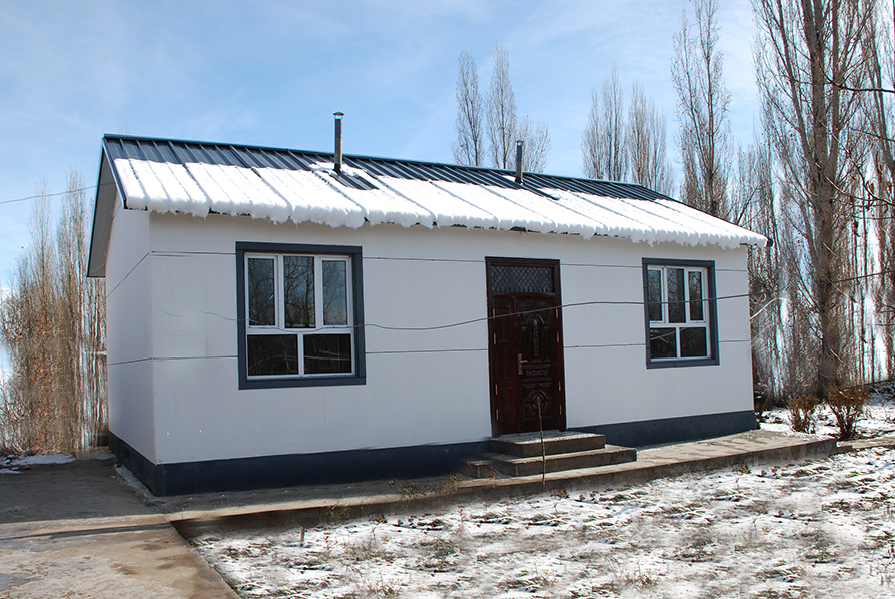 新疆单层牧民房 - 连城兰花